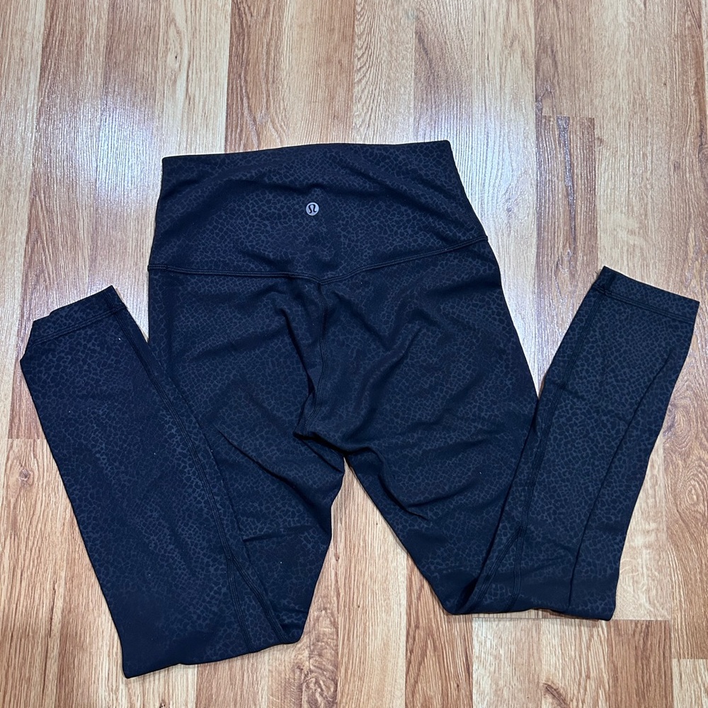 Lululemon leggings, Sz 6